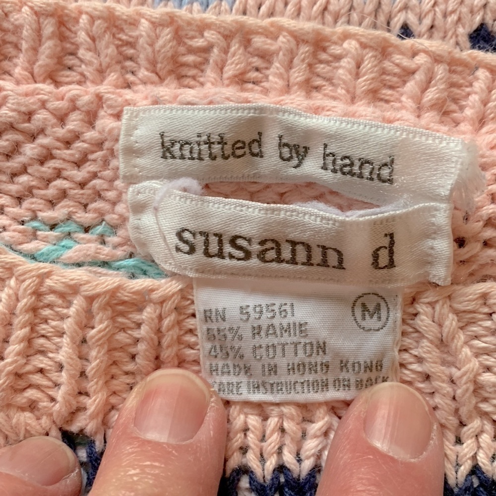 Susann D hand knitted vintage patterned sz M sweater - Picture 3 of 5